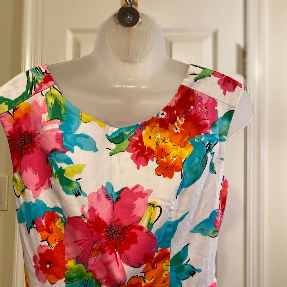 Spense - Lovely white with floral pattern sleeveless sheath mini dress, Size: 4 - Picture 5 of 10